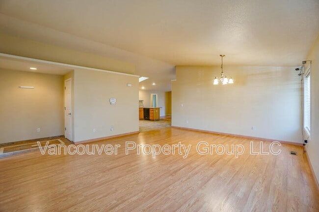 Photo - 8620 NE 90th Pl