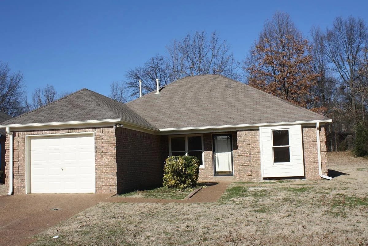 Photo - 2717 Bay Pointe Cir N