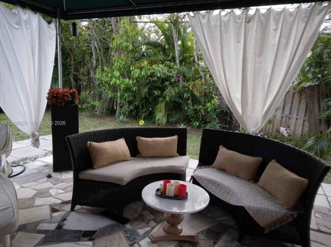 Photo - 1211 NE 27th Ave