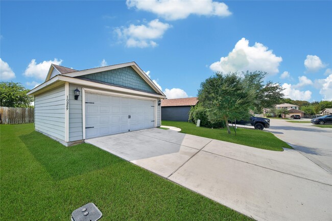 Photo - 10889 South Lake Mist Lane