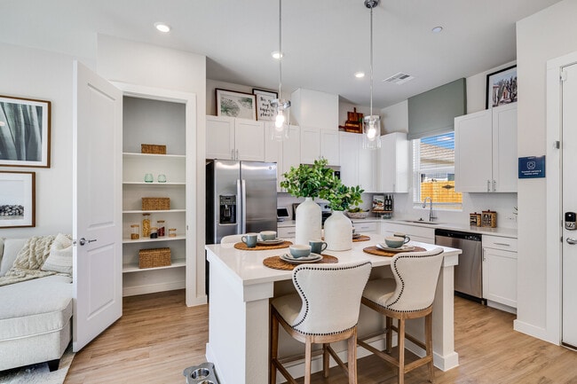 Photo - Yardly Elevon