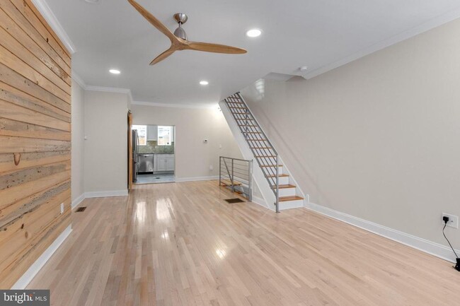 Photo - 1255 S Dover St Townhome