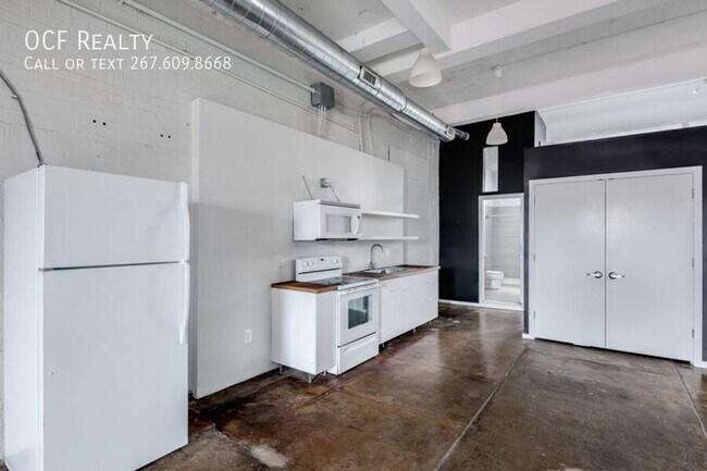 Building Photo - 1804-08 E. Hazzard-1A Unit 1A