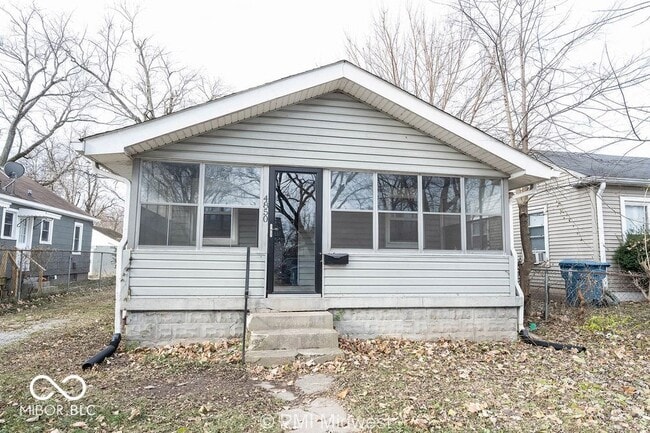 Photo - 4850 Hillside Ave