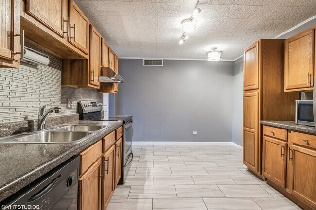 Photo - 960 Beau Dr Unit 202