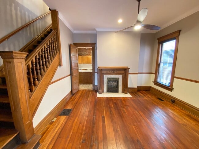 Photo - Wilber Ave 303-305 &amp; 863 Henry NCR Unit 305