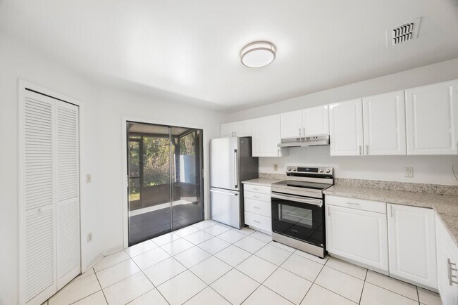 Photo - A02 Unidad #3204