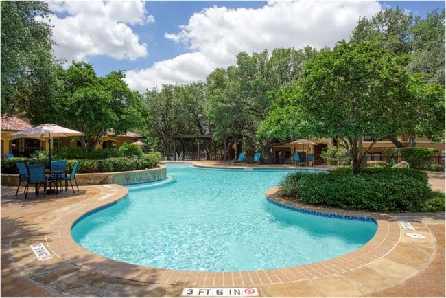 Montecristo Pool Area View