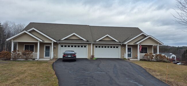 Building Photo - 61 Laconia Rd Unit 13