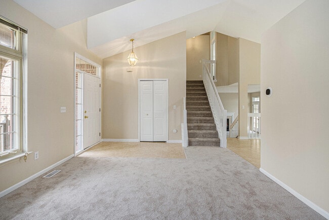 Photo - 5913 Lafayette Ln