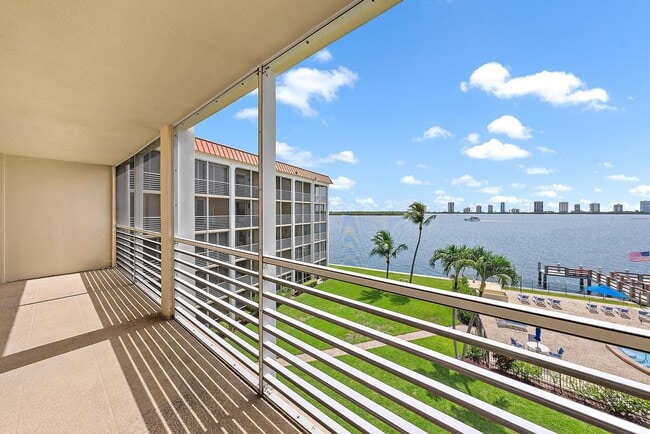 Photo - 105 Paradise Harbour Blvd Unit 402