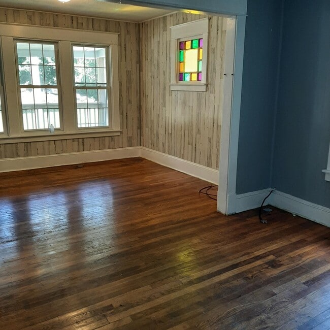 Building Photo - 355 Springfield St Unit Fl 2 Rental