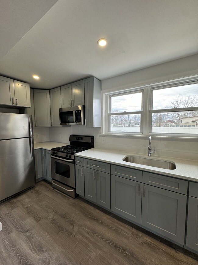 Building Photo - 203 N 8th St Unit 1