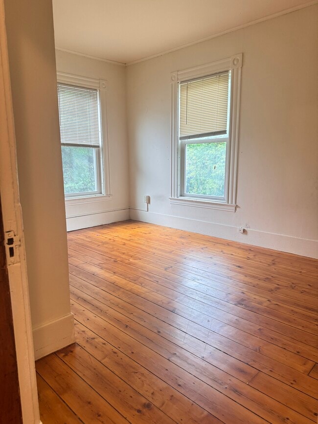 Bedroom 3 - 16 Sibley Ave