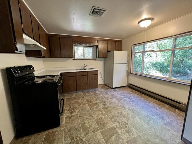 Photo - 784 Murphy Creek Rd