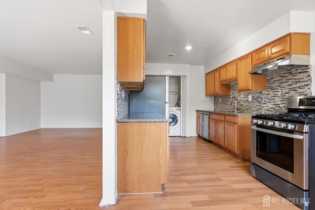 Photo - 1728 Raspberry Ct