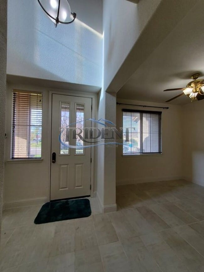 Photo - 4 bedroom, 2 ½ bath SOLAR home