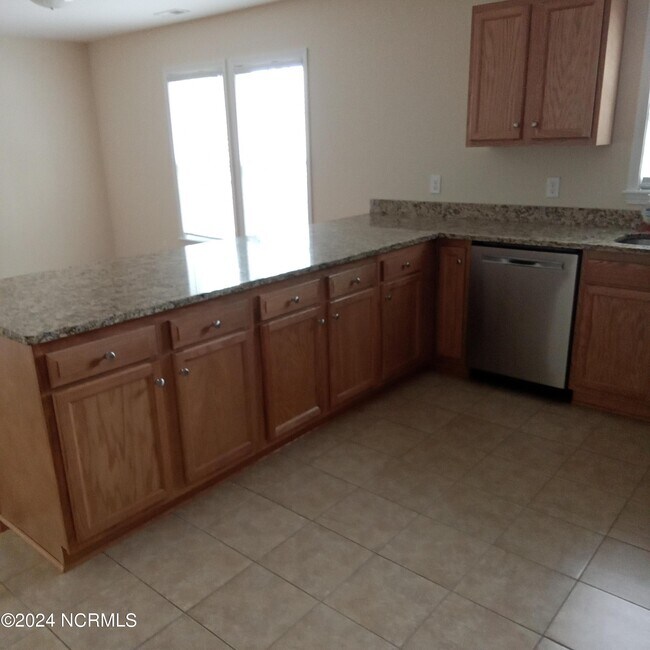 1406 Fisher St House House Rental in Morehead City, NC