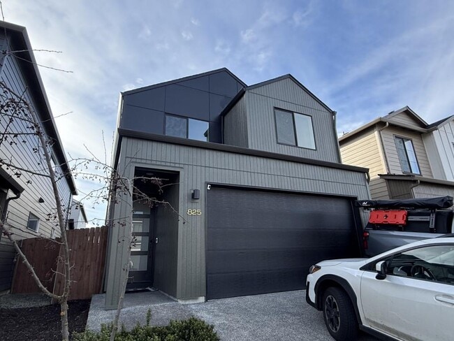 Building Photo - 825 NW 175th Wy