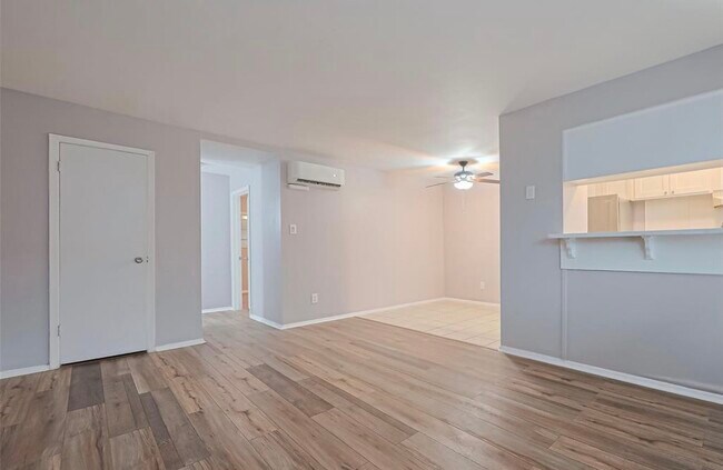 Photo - 1802 Fairview St