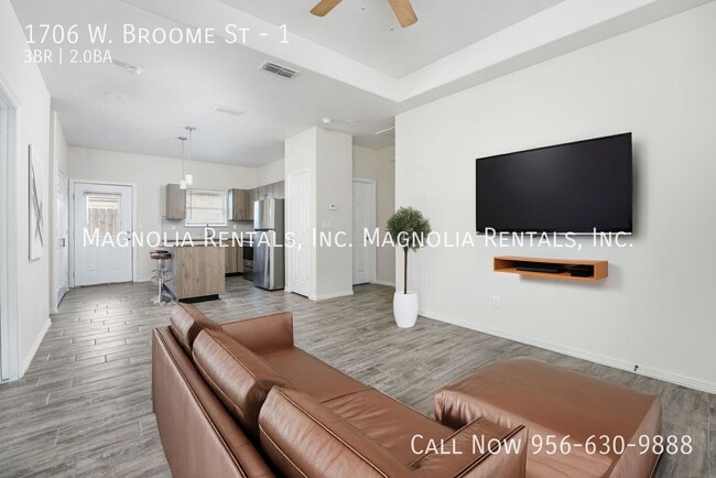 1706 W Broome St Unit 1
