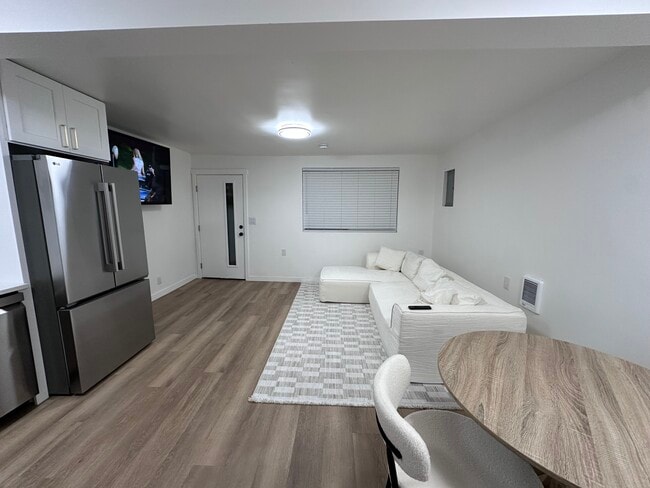 Photo - 1747 NE 147th St