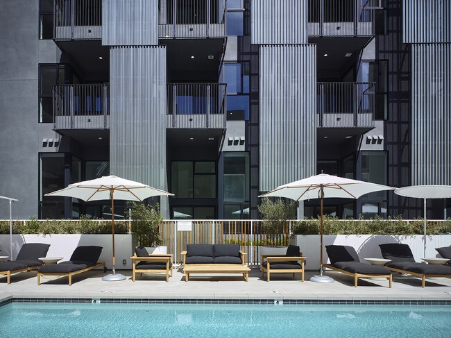 Apartments For Rent In Hollywood Ca Forrent Photo The Line Lofts