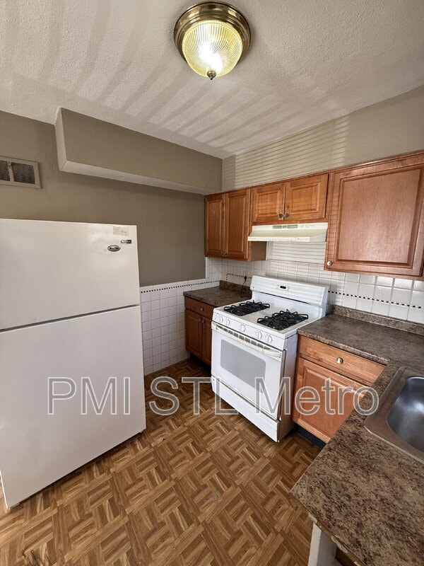 Photo - 6737 Kenwood Dr