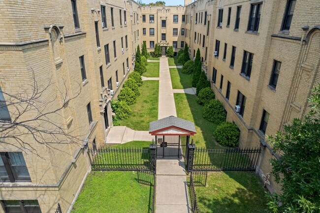 4600 N. Winchester / 1940-54 W. Wilson