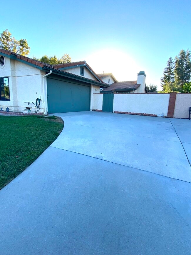Photo - 26107 Galvez Ct