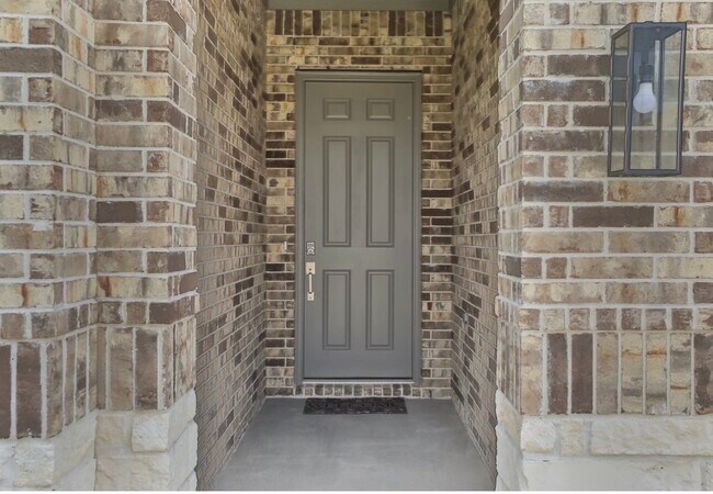 1508 Sunrise Gables Dr