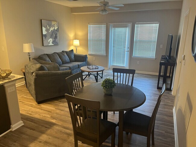 Photo - 1445 Broadcloth St Unit ID1344146P