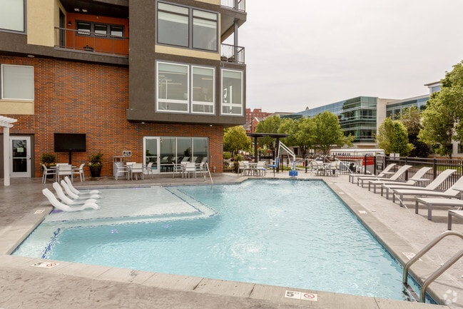 Pool - Apex On Quality Hill