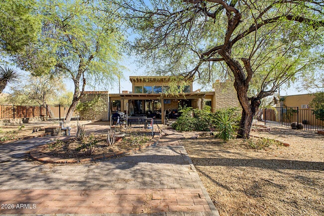 Photo - 6510 E Dixileta Dr