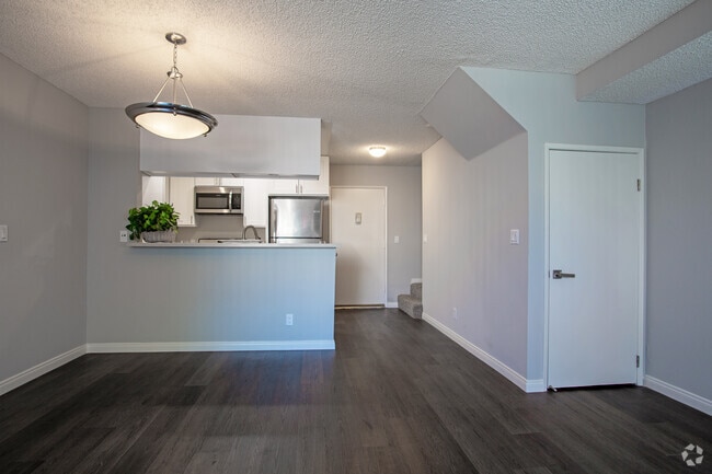 Interior Photo - Crenshaw Townhouse