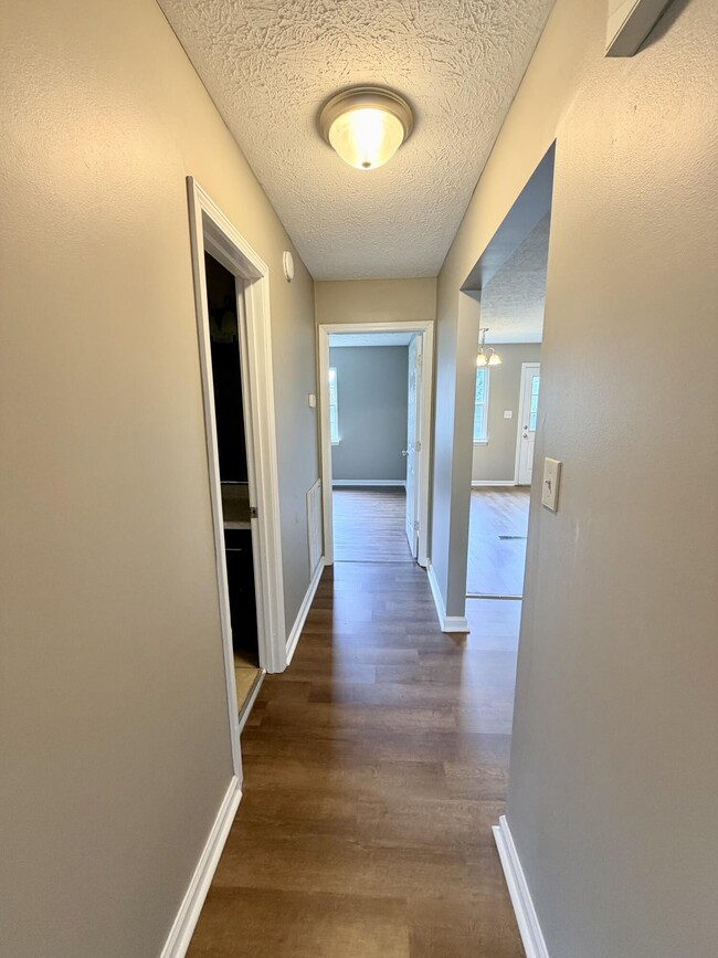 Photo - 922 L C Ave