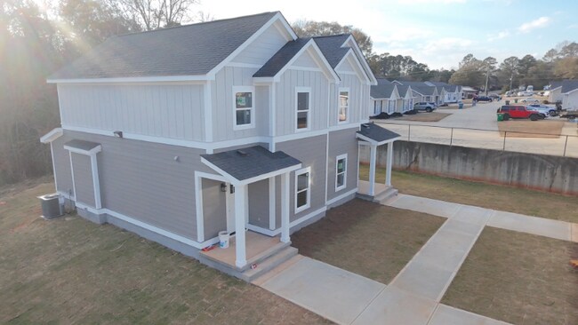 Photo - 231 Pineneedle Rd