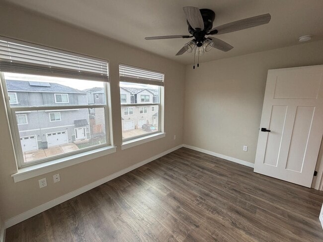 Photo - 7863 28th St