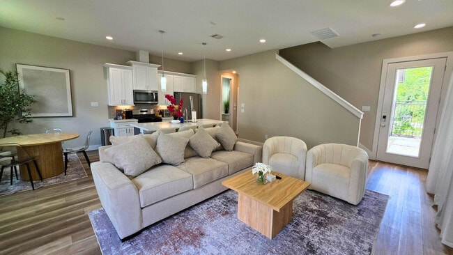 Photo - 8326 Curry Rd Unit ID1227052P