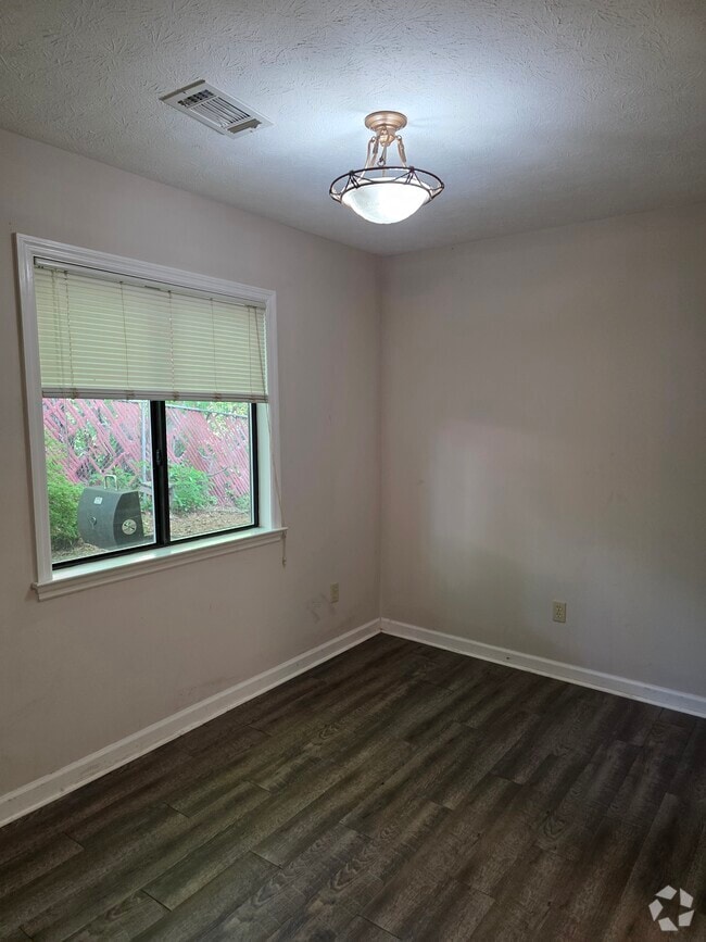 Building Photo - 4312 Old Macon Rd Unit 25 Rental