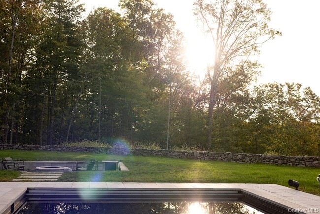 Photo - 72 Van Tine Rd