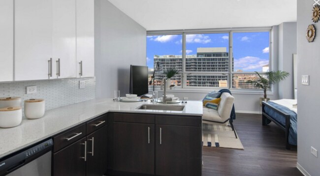 Photo - 779 W Adams St Unit 3208