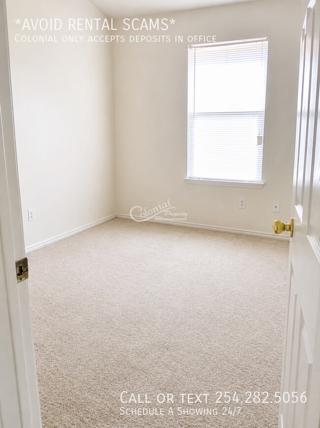 Photo - 4604 Bowles Dr Unit B
