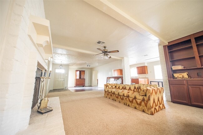 Photo - 13927 Lynnwood Ln