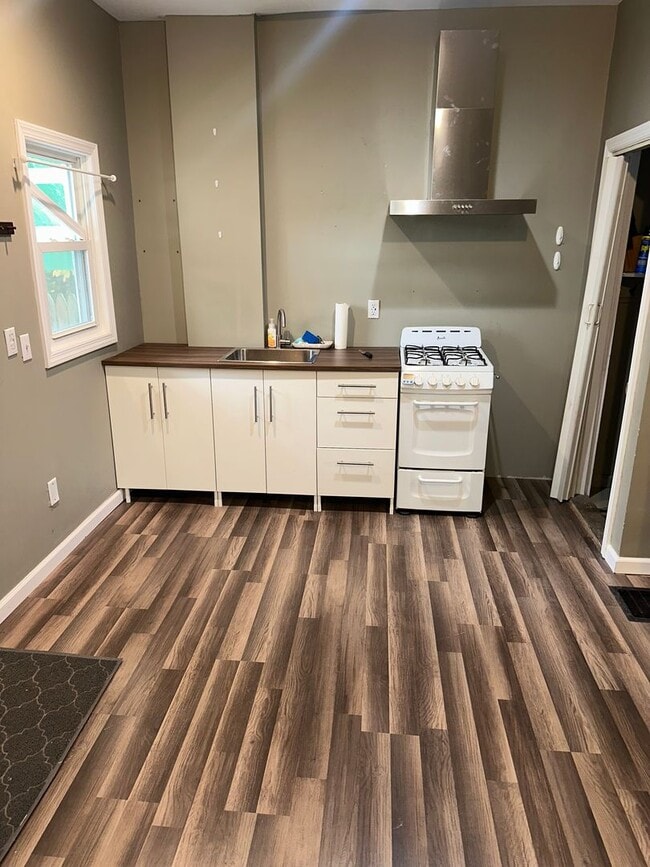 Photo - 7515 Melrose St