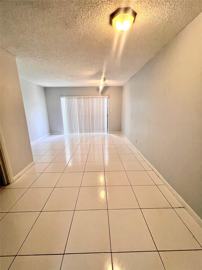 Photo - 4145 NE 21st Terrace