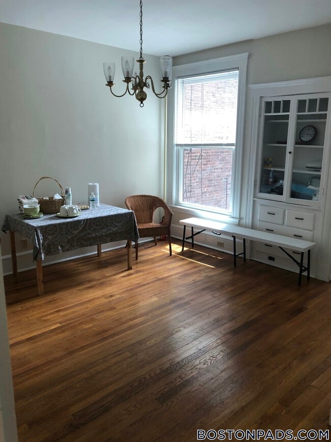 Photo - 130 Glenville Ave Unit 2