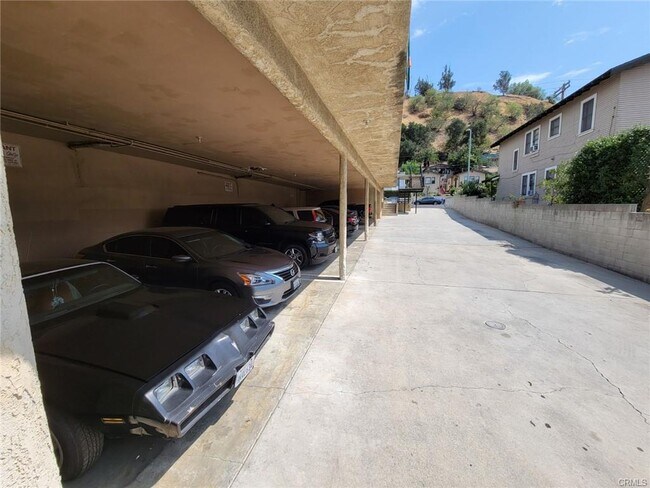 3607 Griffin Ave