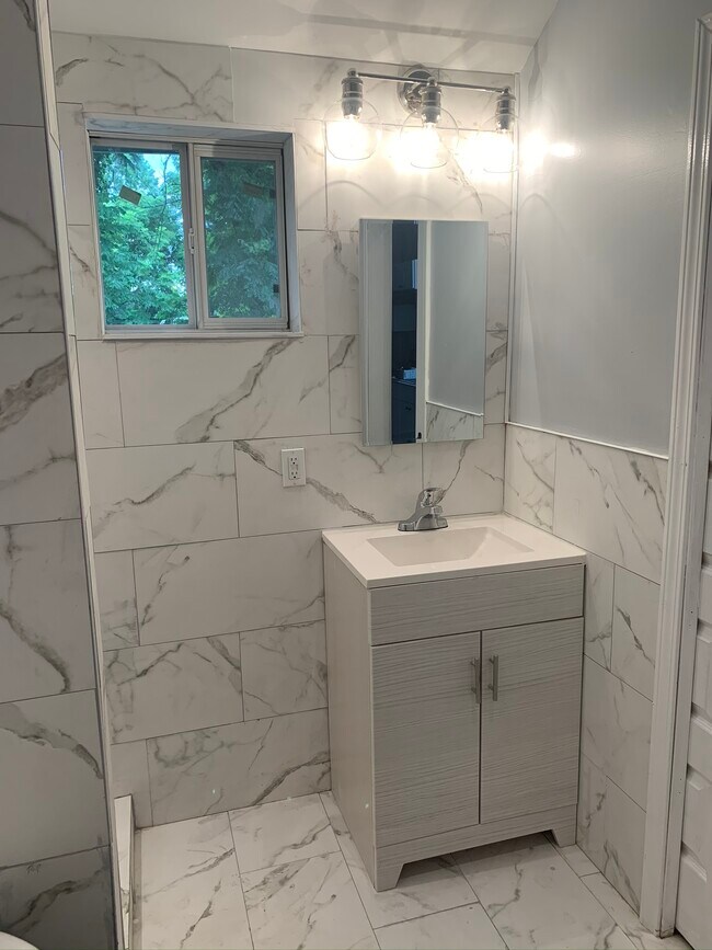 Photo - 1418 Mandeville St Unidad 1