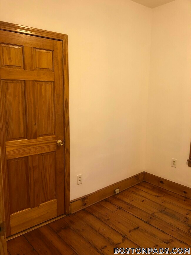 Photo - 189-191 Lowell St. Unit 1
